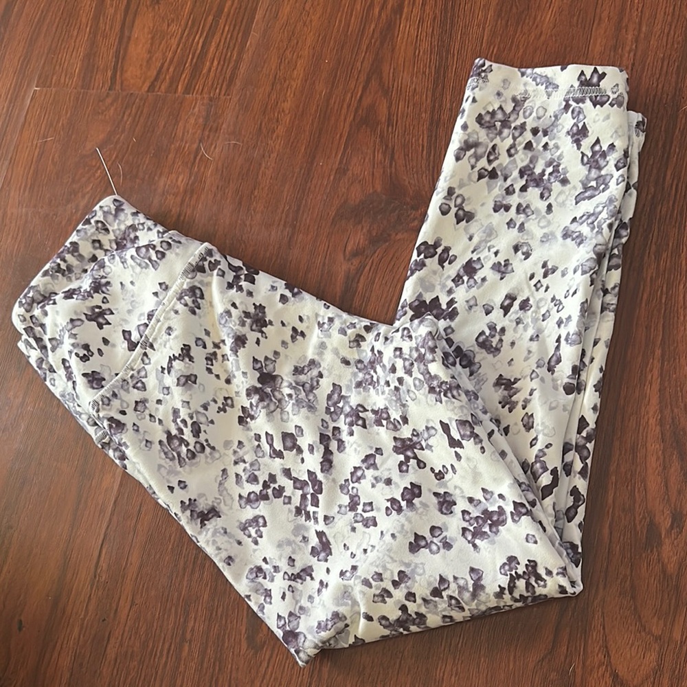 Balance Collection Stylish Patterned Leggings size small
